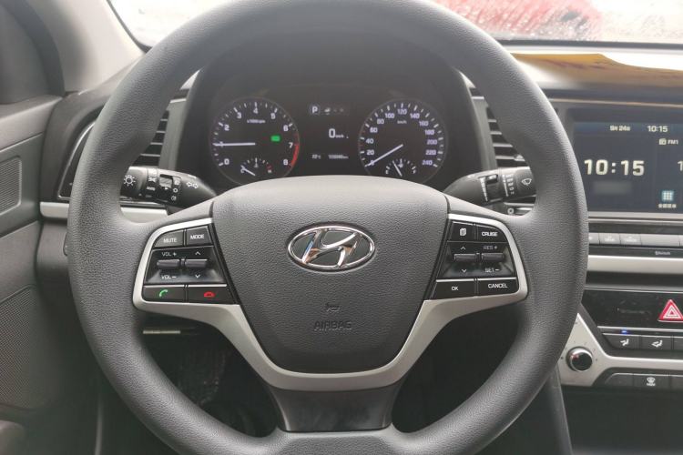 Used Hyundai Elantra 2016 1.6L Automatic ZhiXuan – Elite Version
