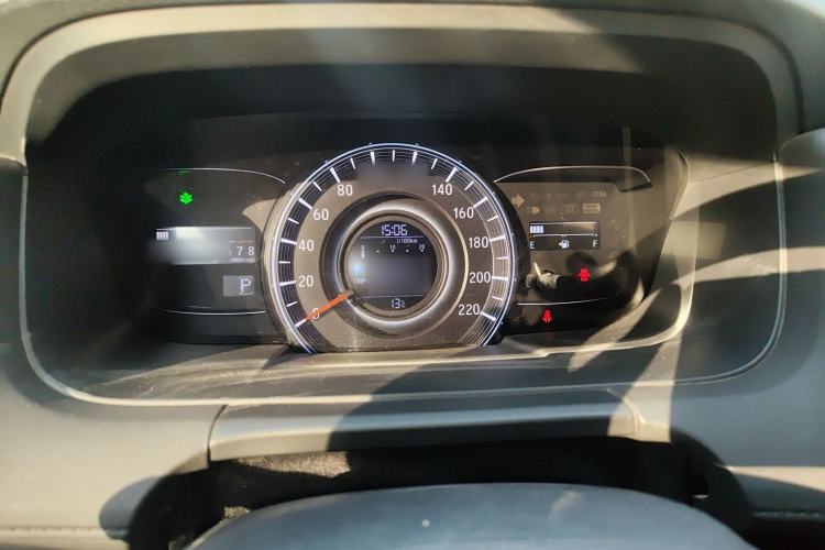 Used Honda Odyssey 2015 Updated Version 2.4L Smart Edition
