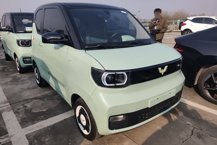 Used Wuling Hongguang MINIEV 2021 Macaron Premium Model – Lithium-NMC
