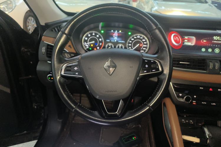 Used BORGWARD BX7 2016 28T 2WD Elite Edition 5-seater
