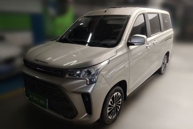 Used Dongfeng Fengon 380 2022 1.5L Comfort-Class Passenger Vehicle (Steel Spring) with 5 Seats