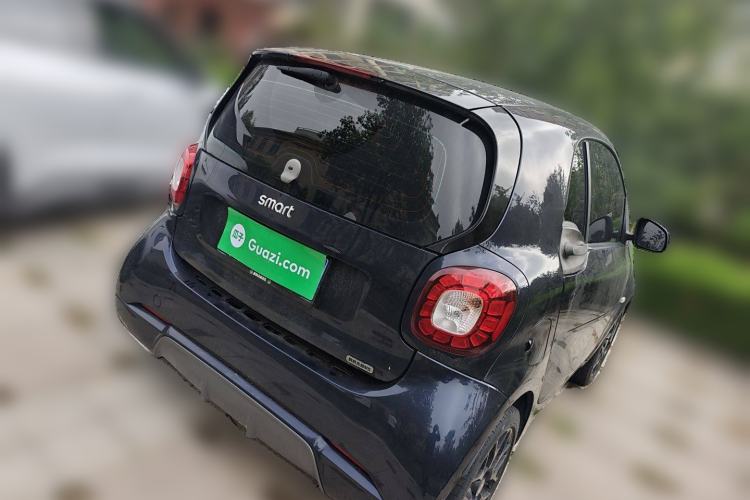 Used  fortwo 2019 0.9T 66 kW Yufeng Blue Special Edition China V Standard
