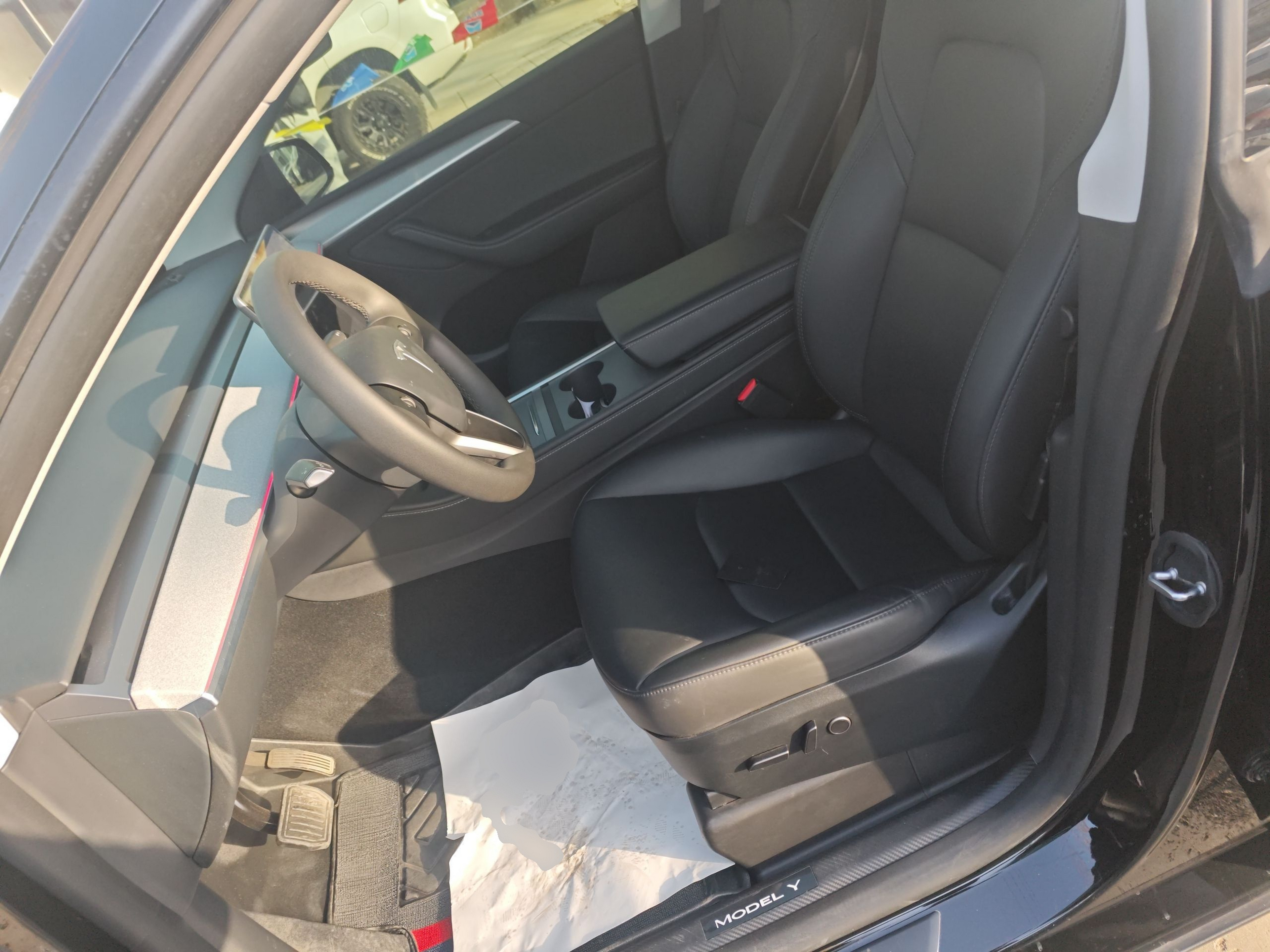 Переднее сиденье в автомобиле