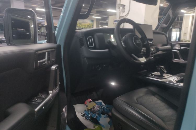 Used  T01 2025 2.0T Changfeng
