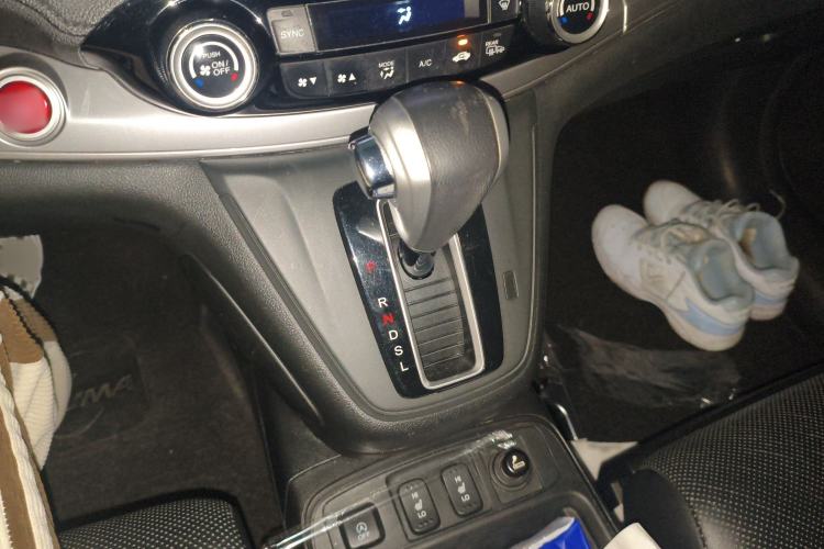 Used Honda CR-V 2015 2.4L four-wheel drive luxury version
