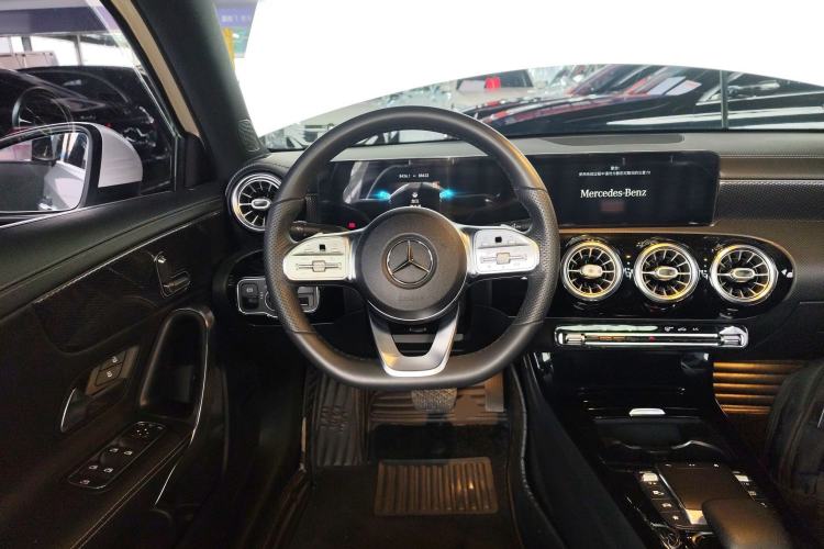 Used Mercedes-Benz A-Class 2021 A 200 L Sport Sedan Fashion Model