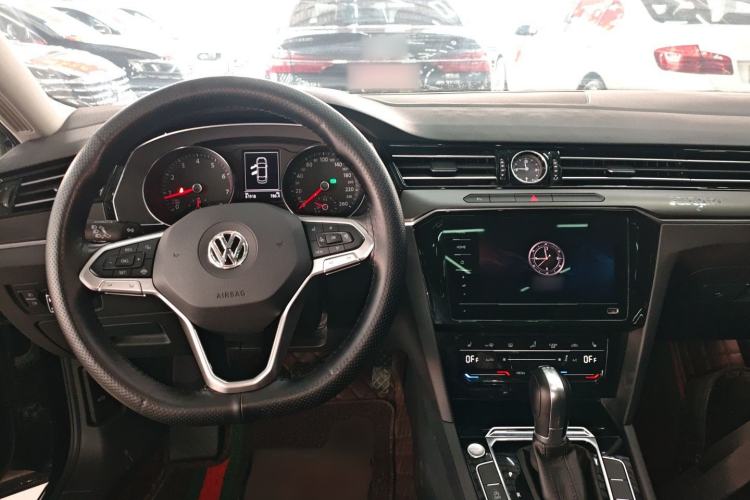 Used Volkswagen Magotan 2020 330TSI DSG Leading Model
