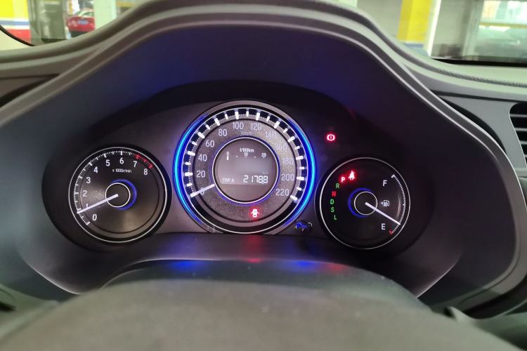 Used Honda Crider 2016 1.8L CVT Luxury Edition
