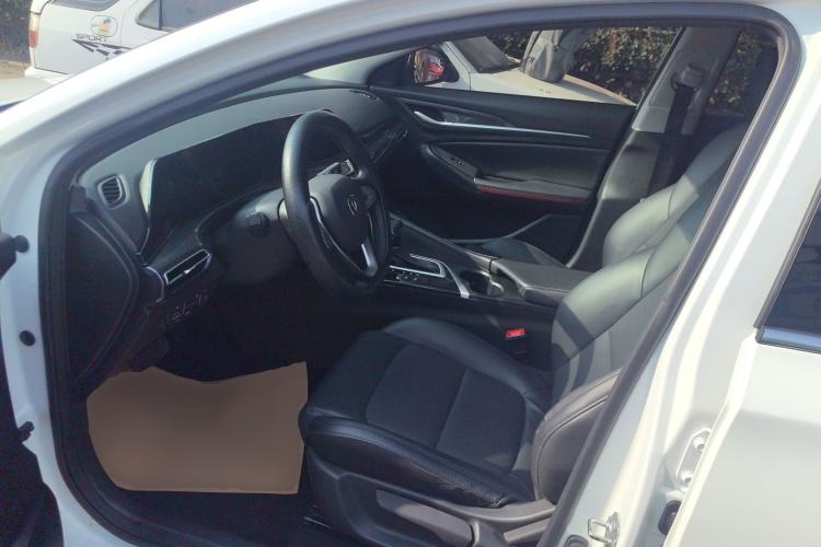 Used Changan Eado 2020 PLUS Blue Whale NE 1.4T GDI DCT Prestige Model
