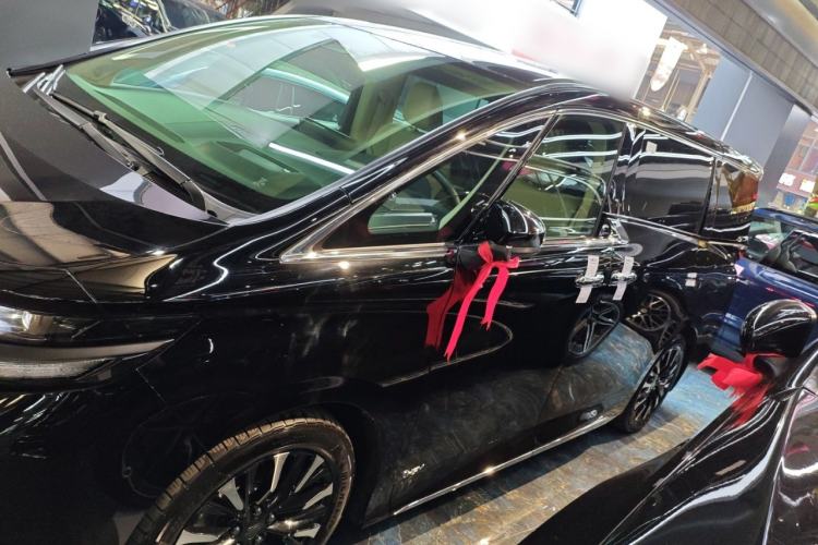 Used Toyota Vellfire 2024 Crown Dual-Engine 2.5L Supreme Executive Edition