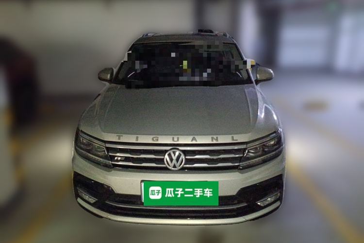 Used Volkswagen Tiguan L 2019 Revised 330TSI Automatic Two-Wheel Drive R-Line Flagship Edition China V Emission Standard
