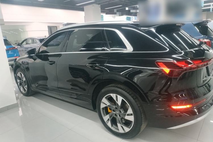 Used Audi e-tron 2019 55 quattro Technology Edition
