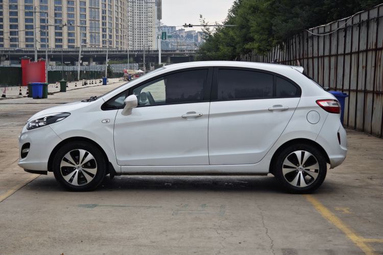 Used Cowin C3R 2015 1.5L Manual Gold Diamond Edition