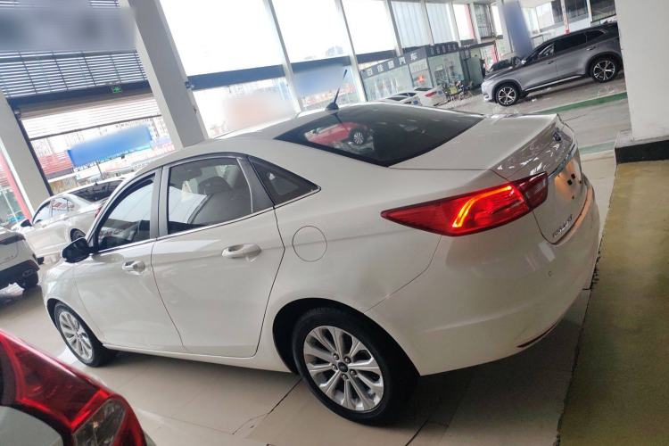 Used Ford Escort 2017 Happiness Edition 1.5L Automatic Fashion Version
