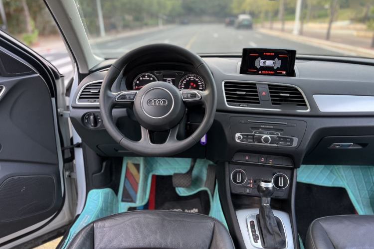 Used Audi Q3 2017 30 TFSI Fashion Model
