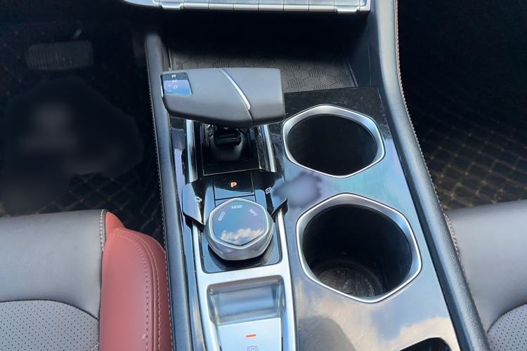 Used Changan Eado 2022 PLUS Blue Whale NE 1.4T GDI DCT Prestige Edition
