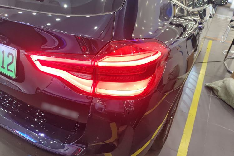 Used BMW iX3 2021 Updated Leading Edition
