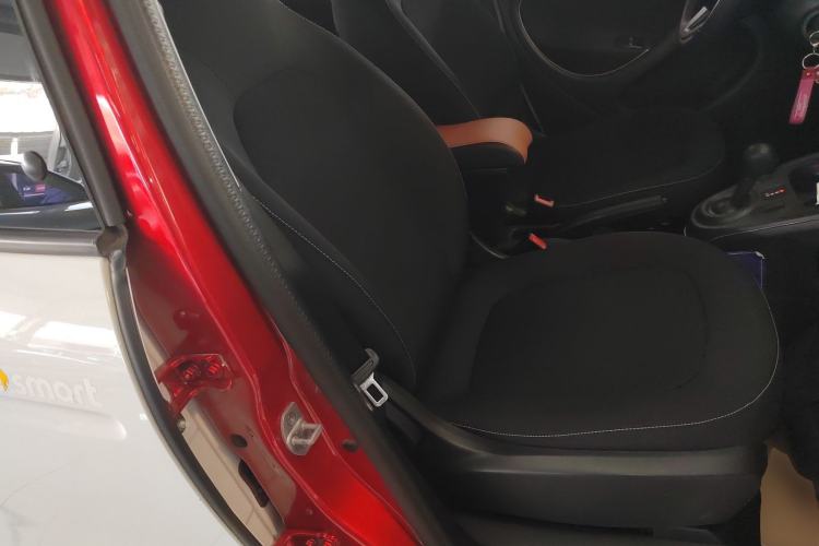 Used  forfour 2016 1.0L 52 kW Passion Edition
