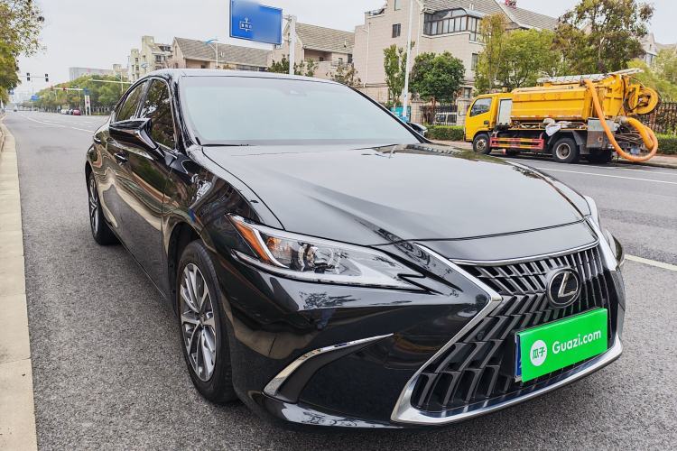 Used Lexus ES 2023 200 Excellence Edition