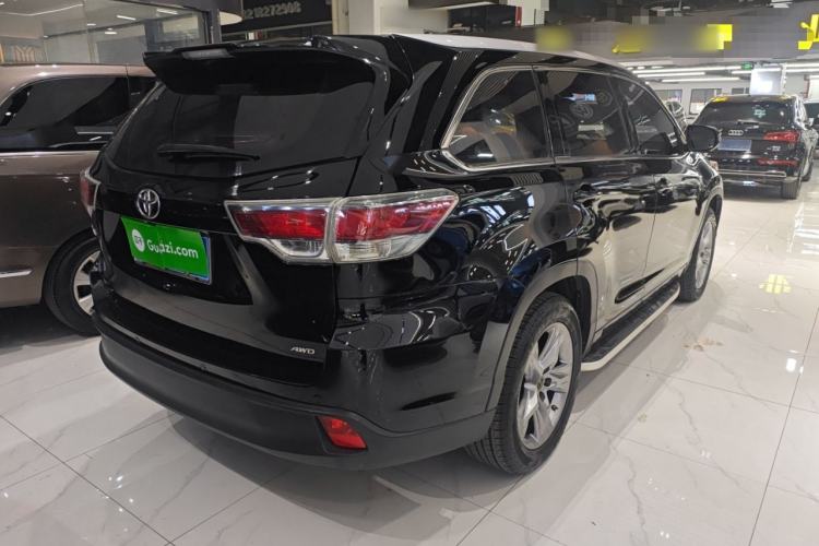 Used Toyota Highlander 2017 2.0T Four-Wheel Drive Luxury Edition 7 Seats
