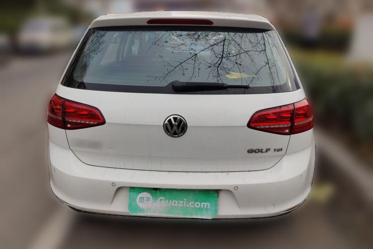 Used Volkswagen Golf 2016 230TSI Automatic Luxury Version
