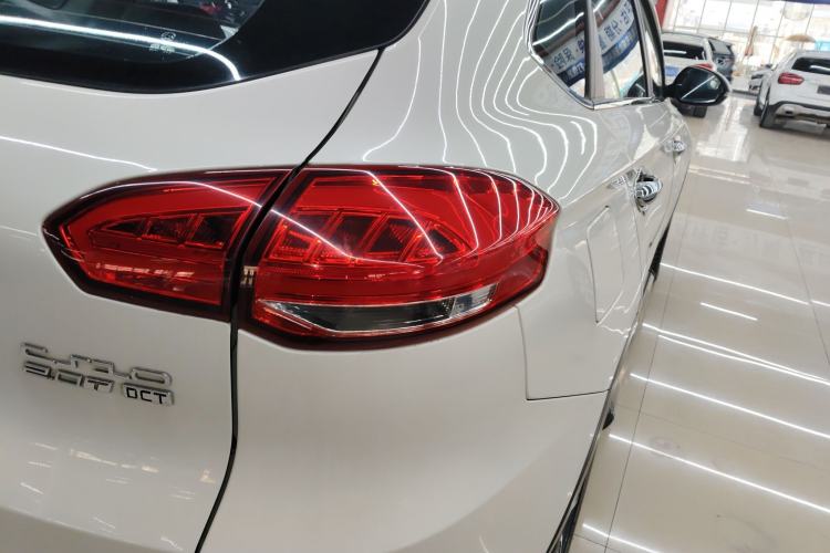 Used Leopaard CS10 2016 2.0T Automatic Luxury Version
