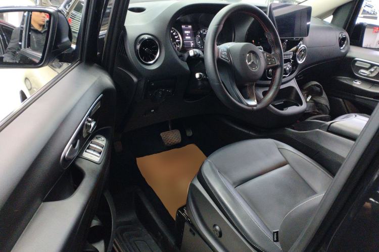 Used Mercedes-Benz Vito 2023 2.0T Business Version 7 Seats
