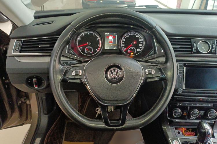 Used Volkswagen Passat 2016 330TSI DSG Prestige Edition
