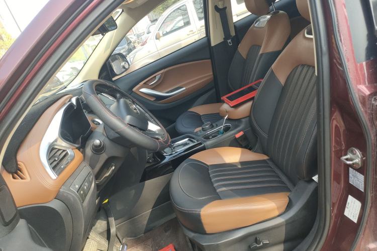 Used Soueast DX7 2015 1.5T Automatic Luxury Model