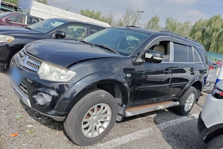 Used Mitsubishi Pajero Sport 2013 3.0L Automatic Two-Wheel Drive Luxury Edition
