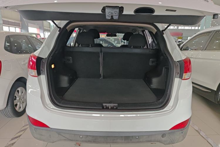 Used Hyundai ix35 2013 2.0L Automatic Two-Wheel Drive Comfort GL China V Standard
