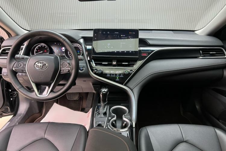 Used Toyota Camry 2023 2.0G Luxury Edition