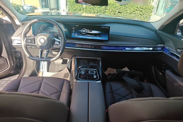 Used BMW 7 Series 2023 735Li M Sport Package
