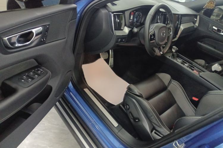 Used Volvo XC60 2020 T5 4x4 Smart & Dynamic Sport Edition