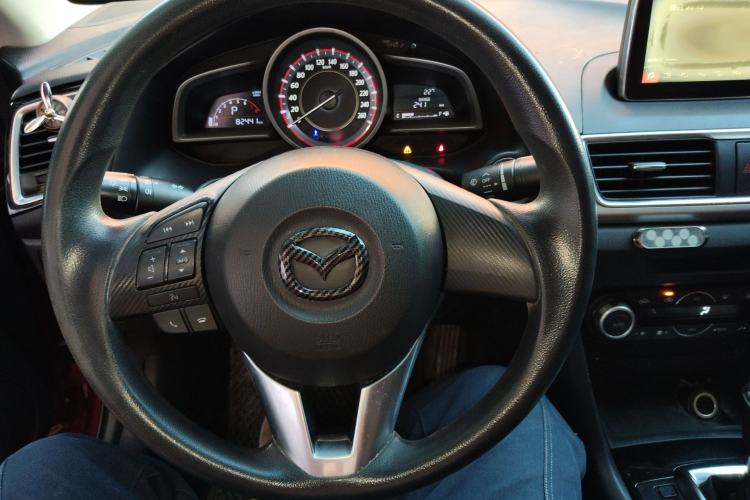 Used Mazda Mazda 3 Axela 2016 Sedan 1.5L Automatic Luxury Model
