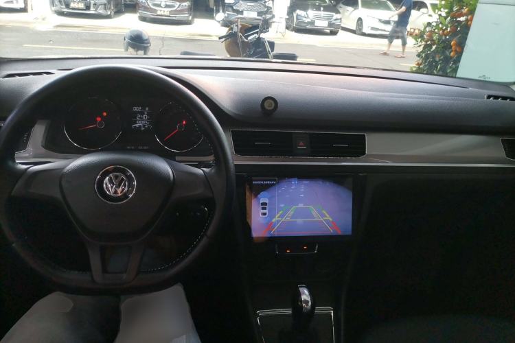 Used Volkswagen Bora 2016 1.6L Automatic Fashion Model
