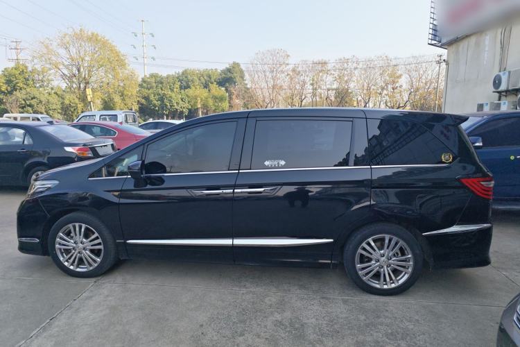 Used Honda Elysion 2016 2.4L Style Edition
