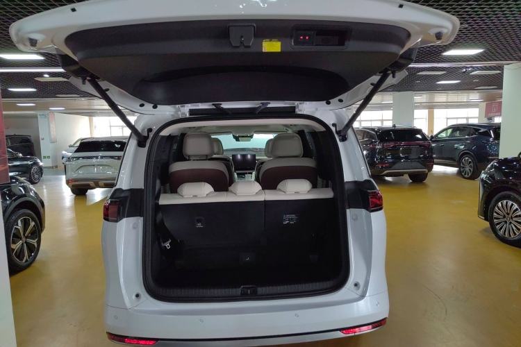 Used BYD Xia 2025 DM-i 1.5T 180km Beyond Edition
