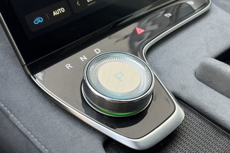 Used VOYAH PASSION 2023 Four-Wheel Drive Standard Edition
