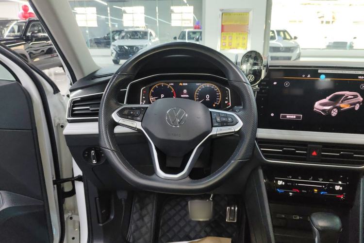 Used Volkswagen Tiguan L 2024 300TSI Automatic Two-Wheel Drive Smart Edition
