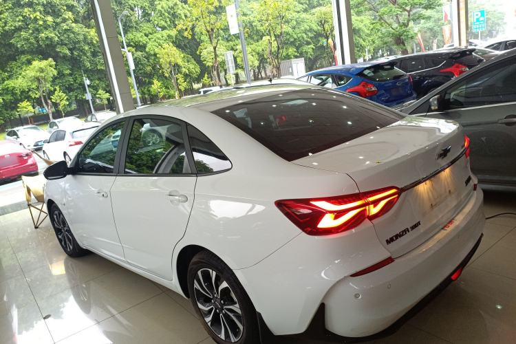 Used Chevrolet Monza 2020 Light Hybrid RS 330T Automatic Thrill Edition
