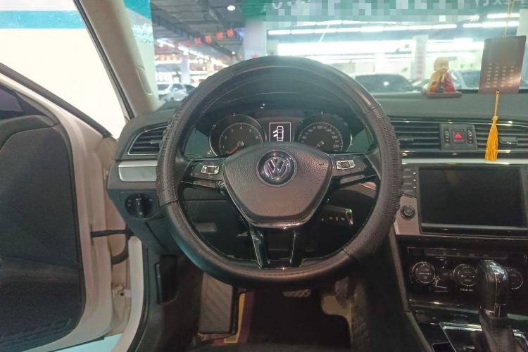 Used Volkswagen Lamando 2018 280TSI DSG Comfort Edition
