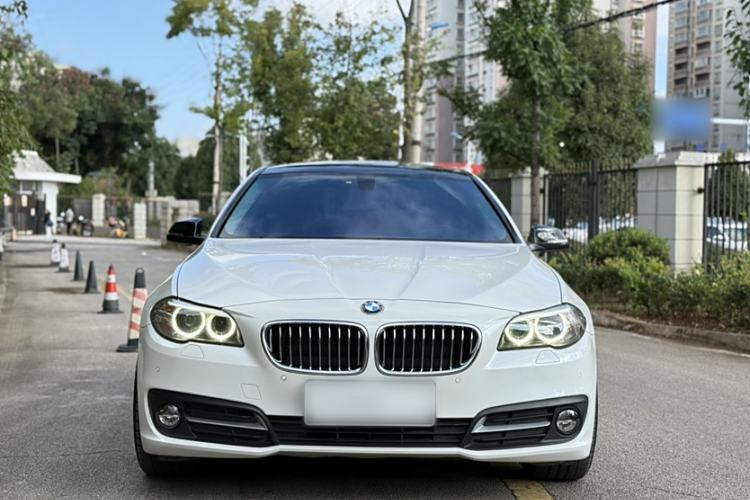 Used BMW 5 Series 2014 520i Elegant Edition
