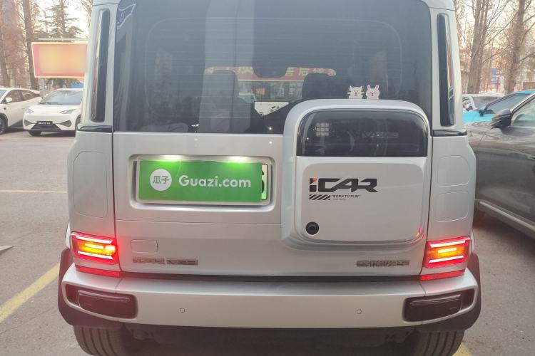 Used  V23 2025 401 Two-Wheel Drive Advanced Edition
