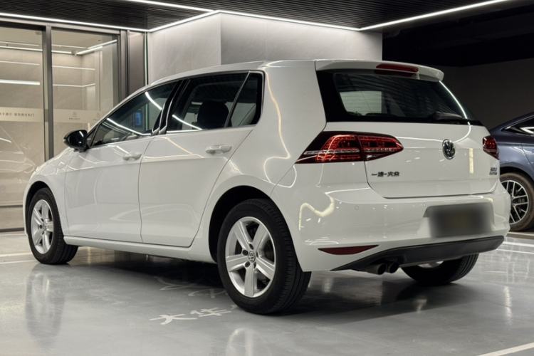 Used Volkswagen Golf 2017 230TSI Automatic Comfort Edition – Celebrating Milestone of One Million Units
