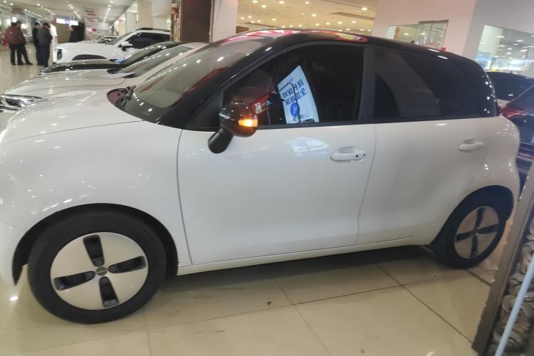 Used ORA Black Cat 2021 301 km Basic Version
