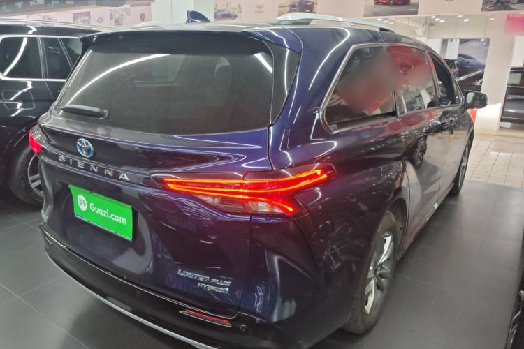 Used Toyota Sienna 2021 2.5L Hybrid Ultimate Edition
