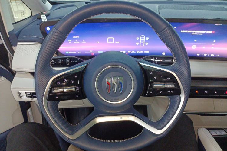 Used Buick GL8 New Energy 2024 Lu Zun Luxury Edition 7-Seater
