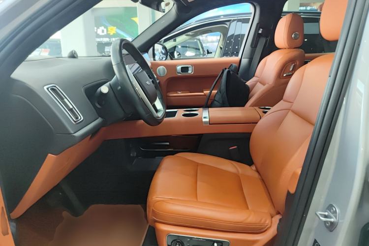 Used Li Auto L8 2023 Pro Model
