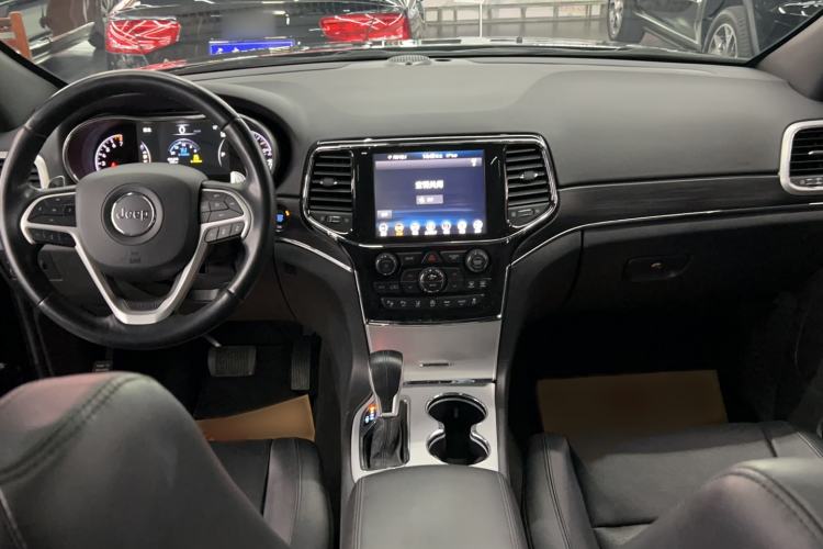 Used  Grand Cherokee 2020 3.0L Elite Navigation Edition
